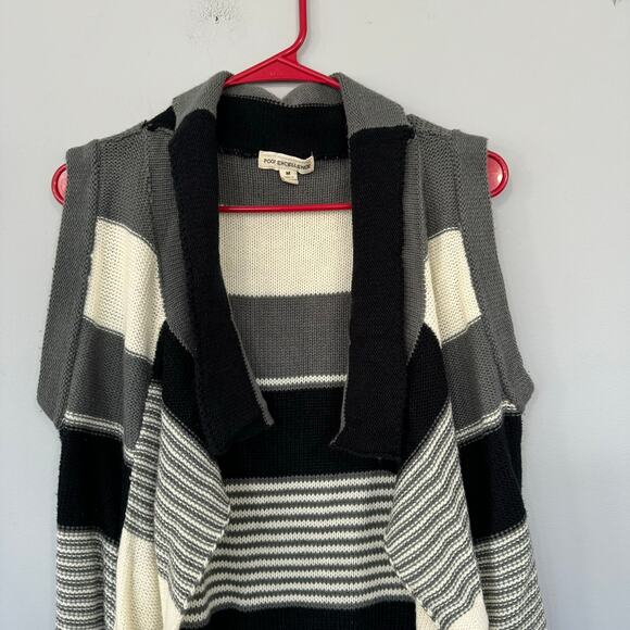 POOF Excellence Neutral Color Wear Over Cardigan Sweater Size Medium Sleeveless - Picture 3 of 6